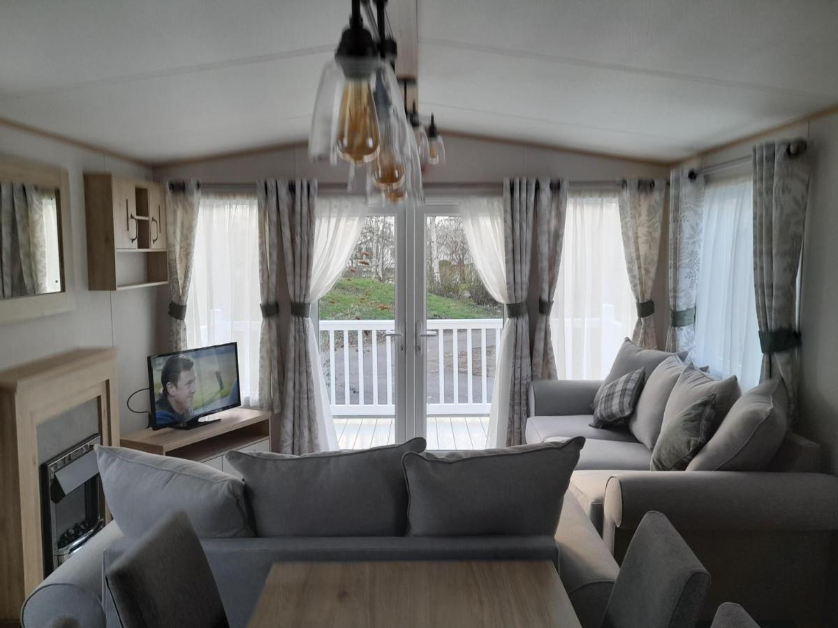 فندق Beautiful 6 Berth Caravan With Decking At Southview Holiday Park Ref 33024O سكيغنيس المظهر الخارجي الصورة